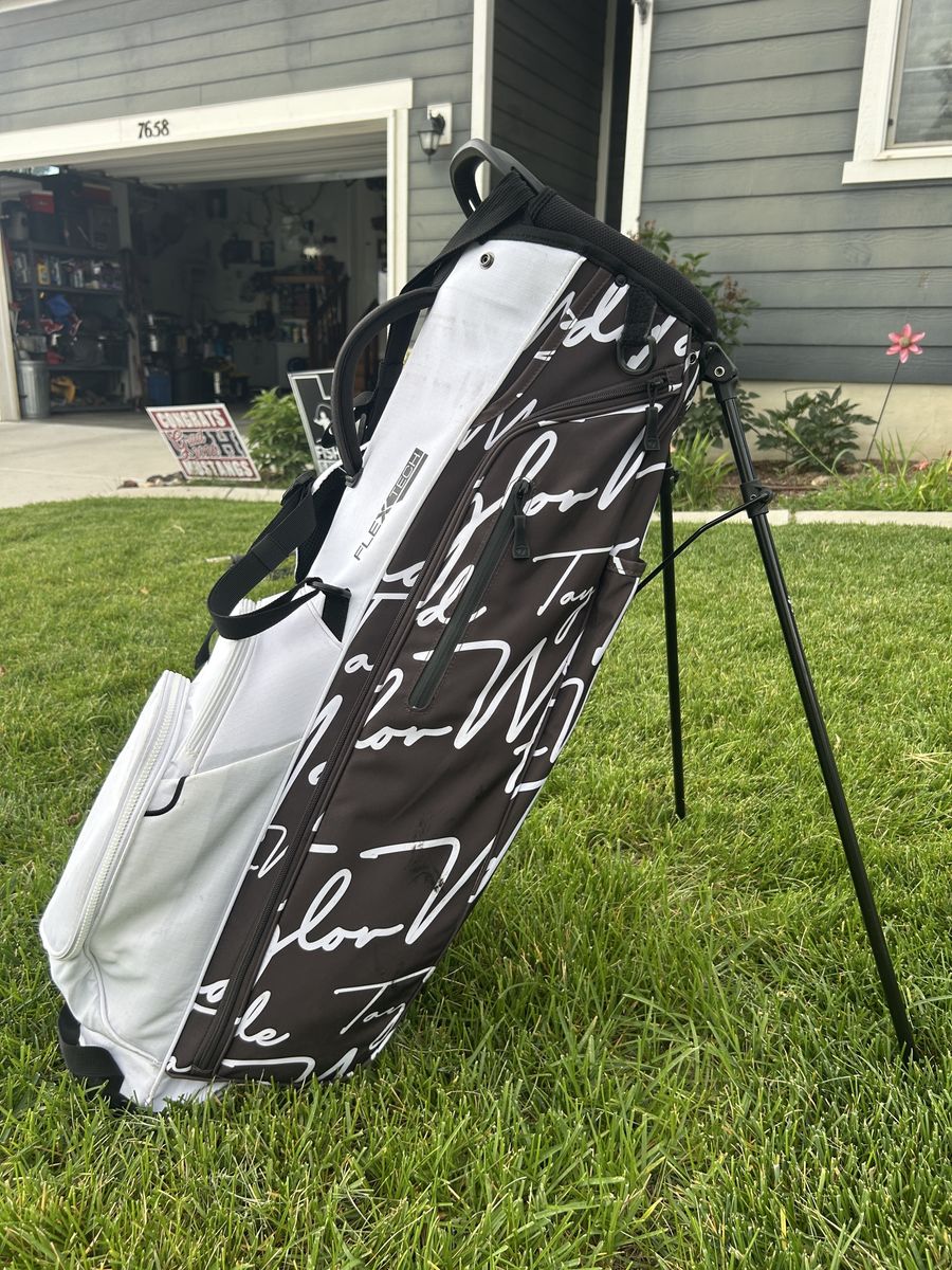TaylorMade FlexTech Lite Stand Bag White/Black Golf Bag