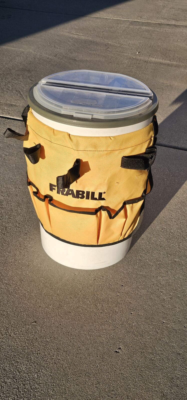 Ice fishing bucket with plano seat organizer