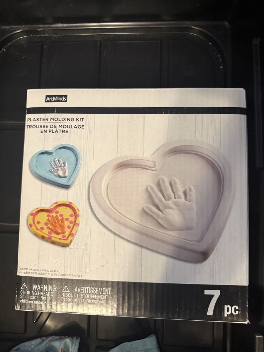 ArtMinds Plaster Molding Kit - 7 Piece Heart Handprint Craft Set for Kids & Babies
