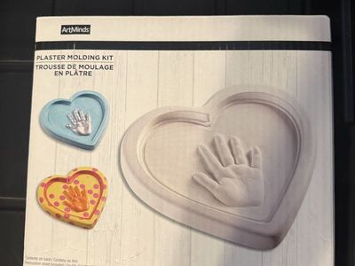 ArtMinds Plaster Molding Kit - 7 Piece Heart Handprint Craft Set for Kids & Babies
