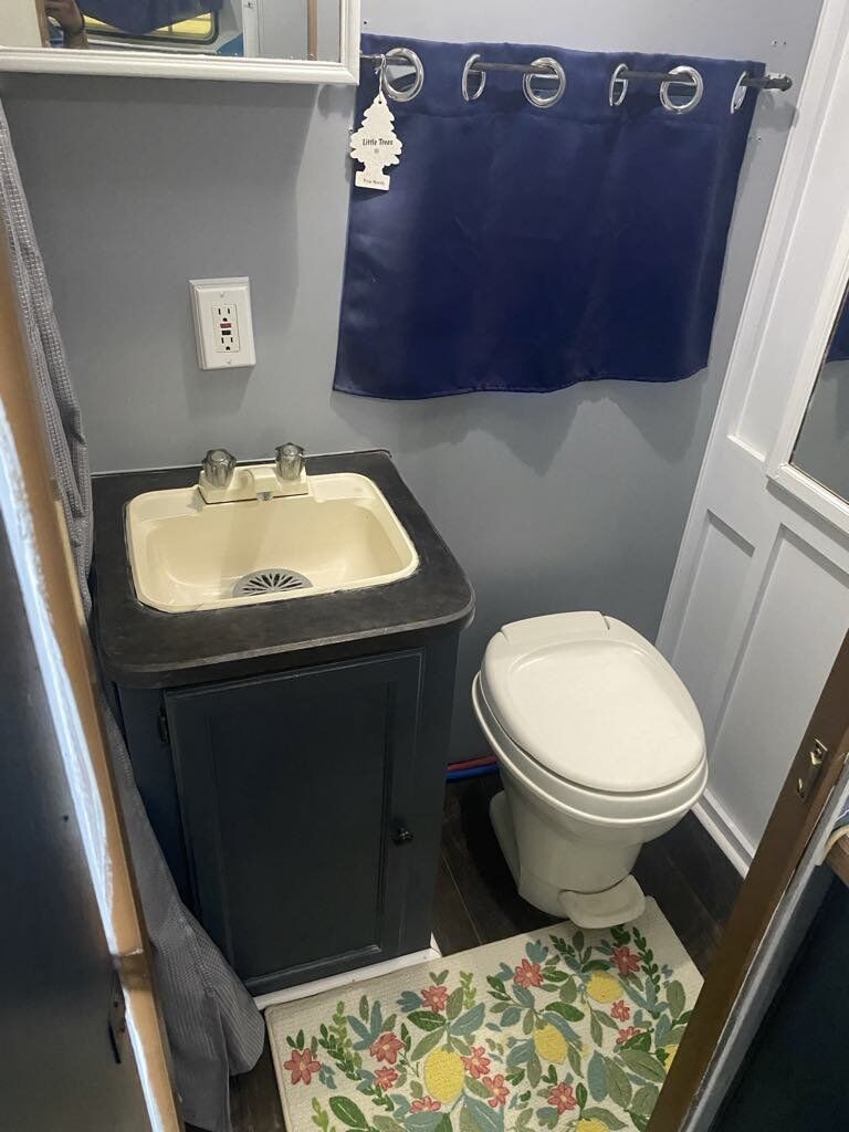 Main image 10