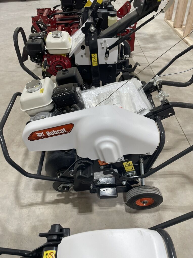 Bobcat AE19 Aerator