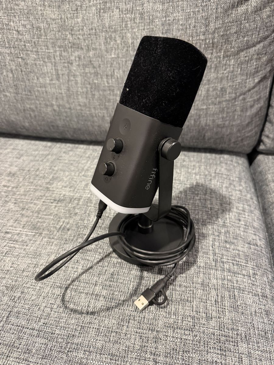 FIFINE AmpliGame AM8 USB Microphone for Gaming Streaming RGB