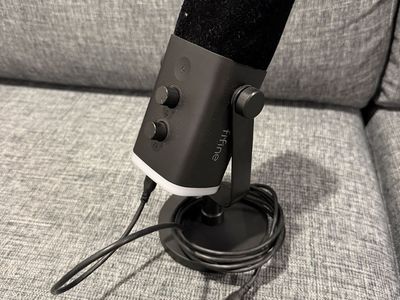 FIFINE AmpliGame AM8 USB Microphone for Gaming Streaming RGB