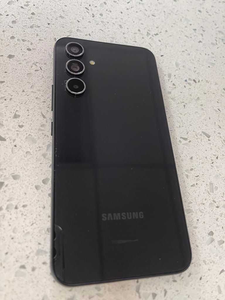 Samsung Galaxy A54 5G - 128GB - Unlocked