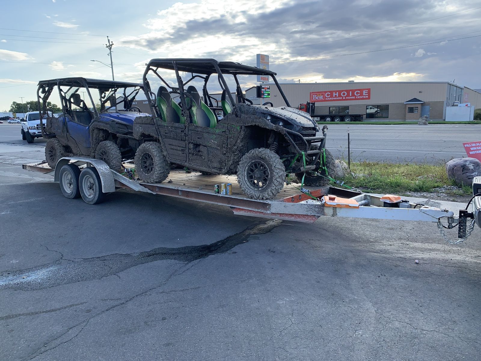 23.5’ trailer for SxS