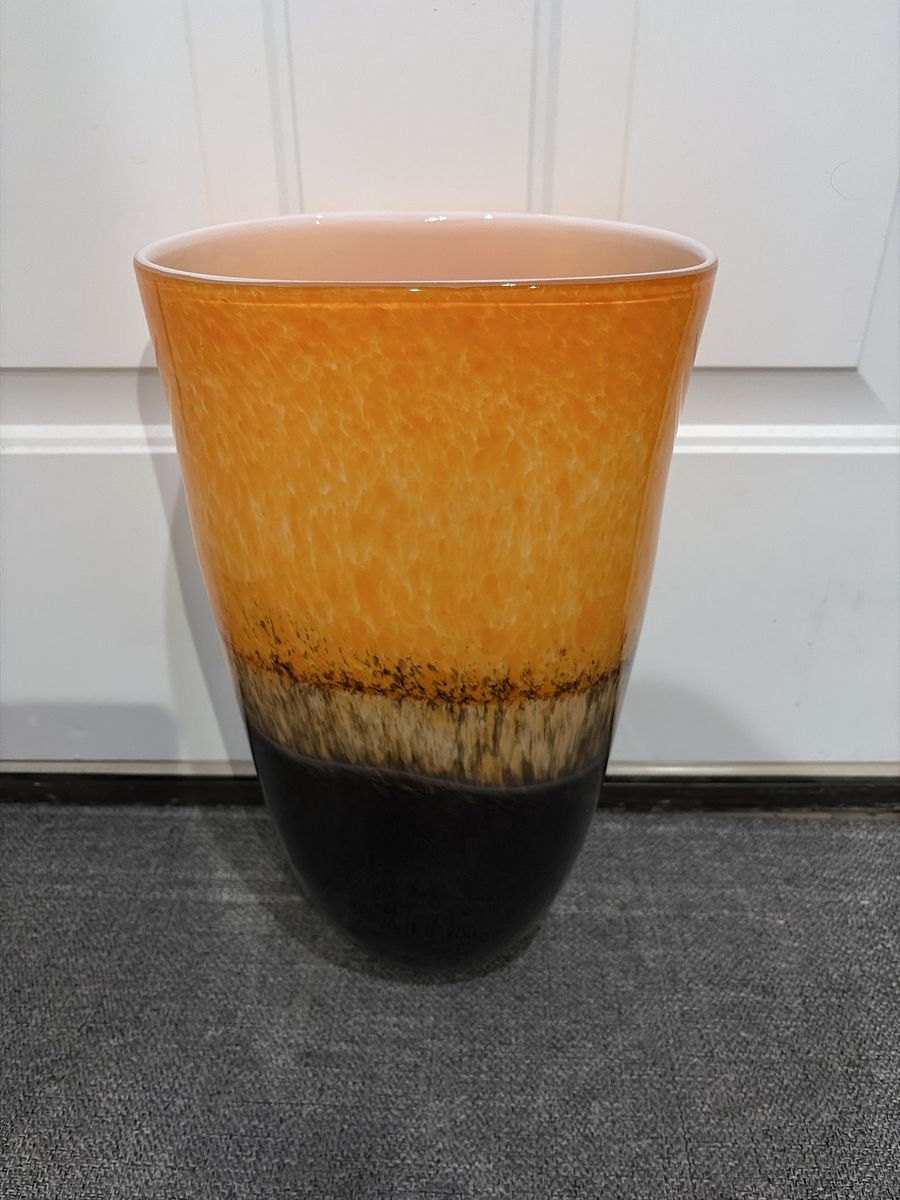 Geogous Like New Heavy Hand Blown Glass