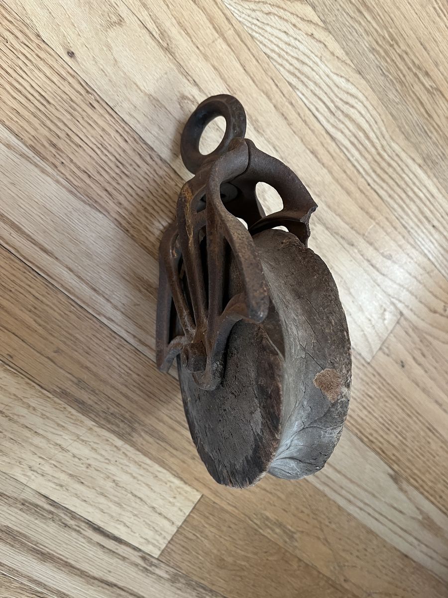 Main image 4