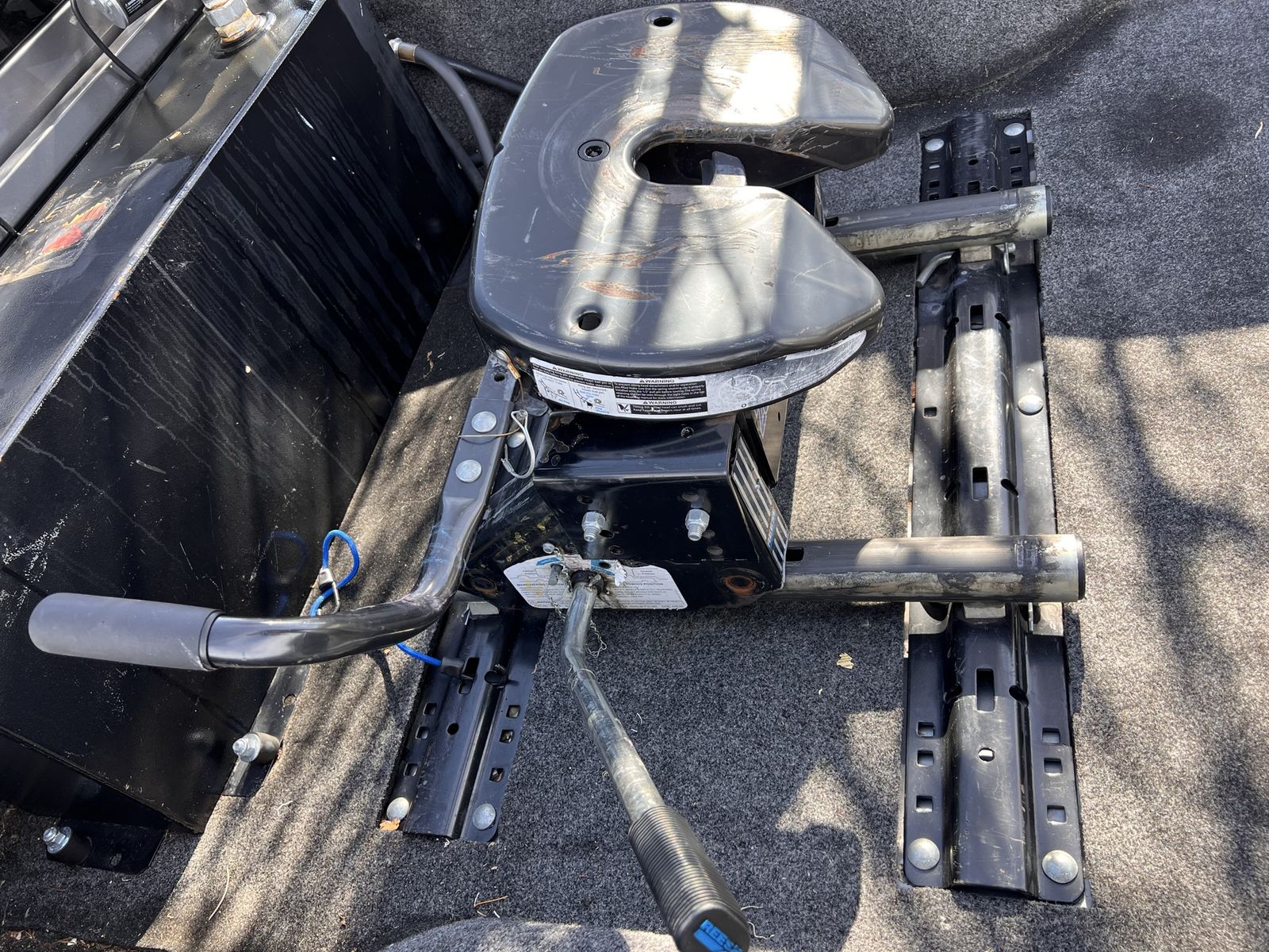 Reese 20k 5th Wheel Hitch Pro series