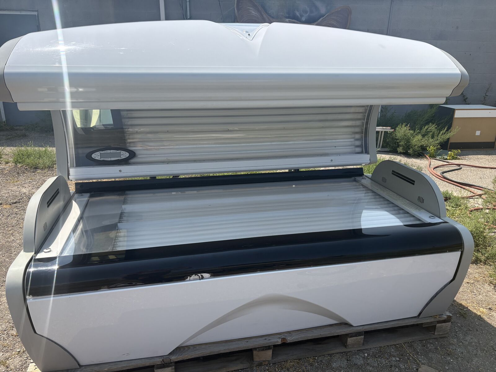 Heartland Ovation 5400 tanning bed