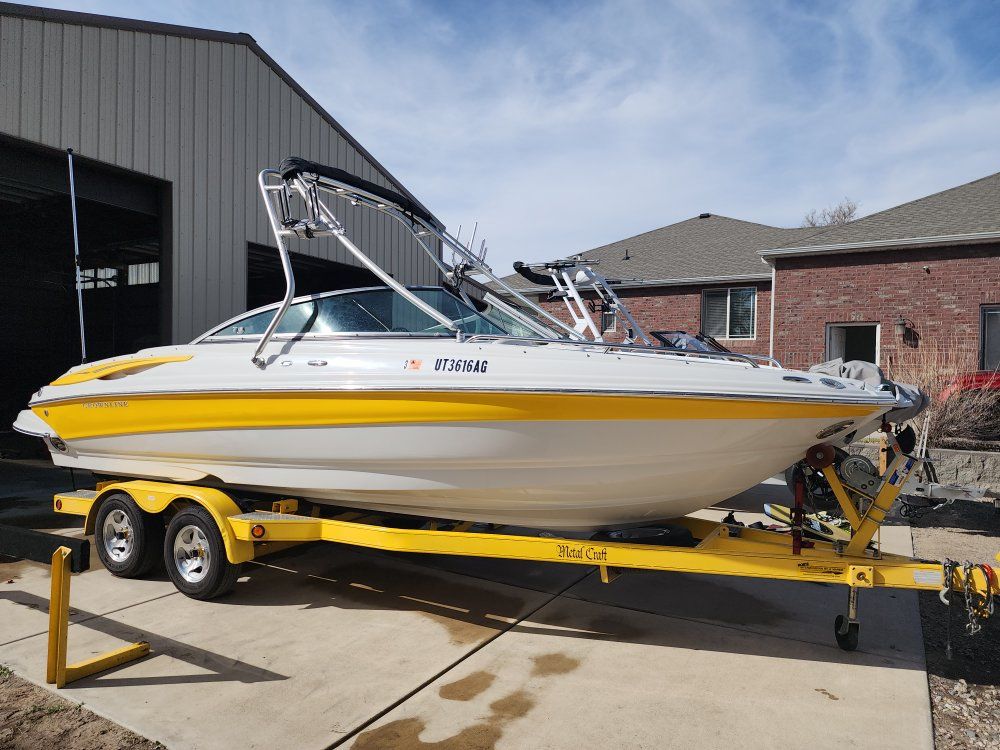 2007 Crownline 230