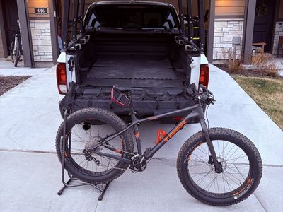 Trek Farley 5 Fat Tire Non E-bike Great condition low low miles