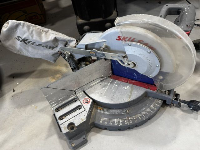 Skill Saw Compound Miter Saw