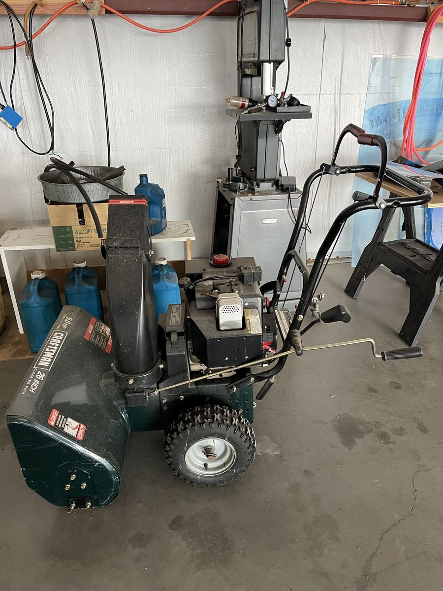 Craftsman 9.0 HP 26-inch Gas Snow Blower - Works Great!