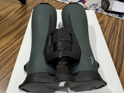 Swarovski NL pure 14x52