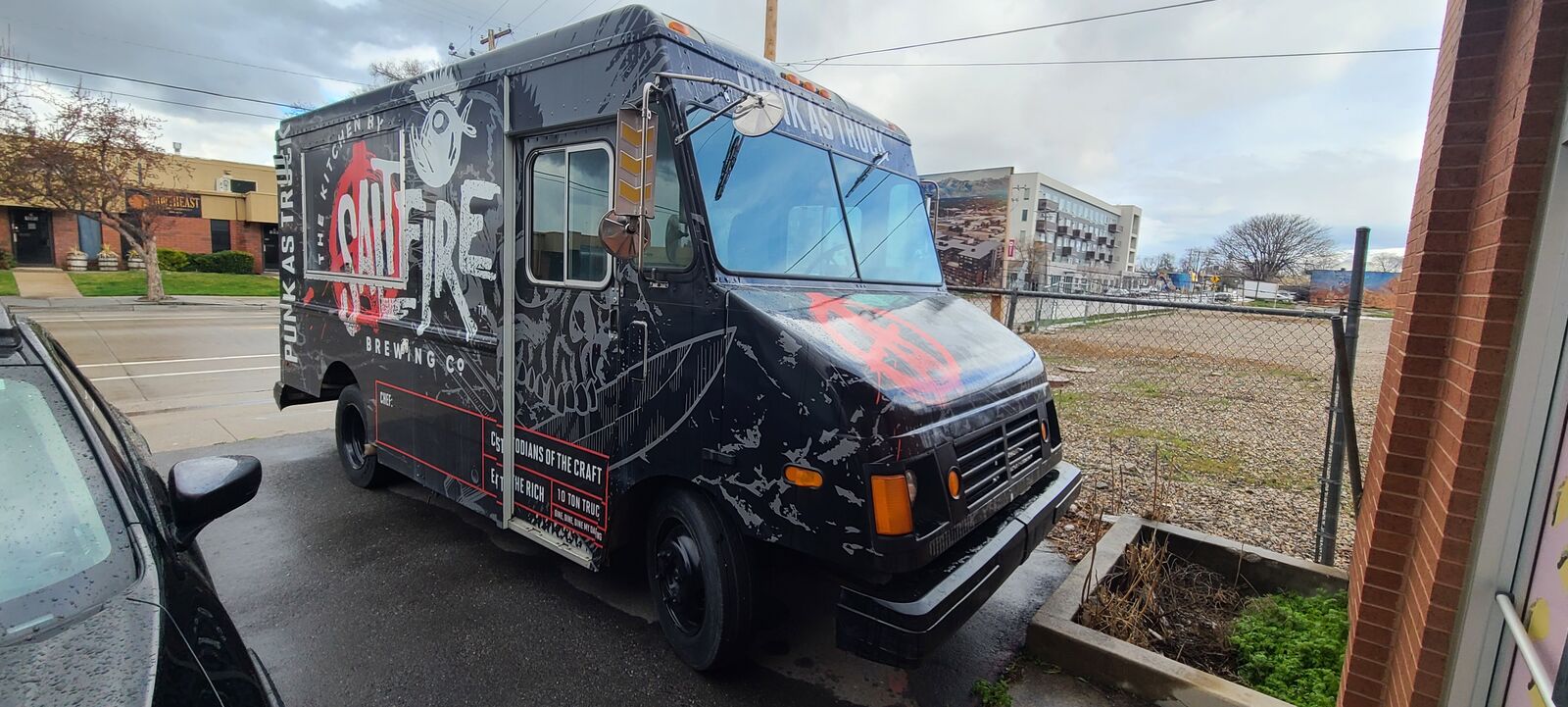 Food Truck for Sale or Lease!