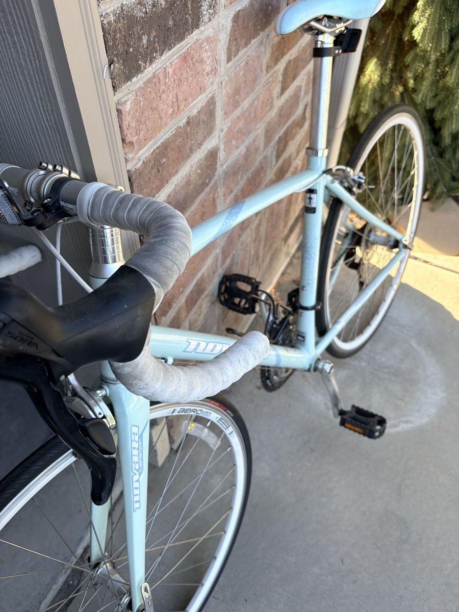 Novara Strada 2.0 Women's Road Bike - Light Blue, Size Medium, Shimano Sora Drivetrain