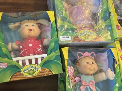 Cabbage patch dolls New