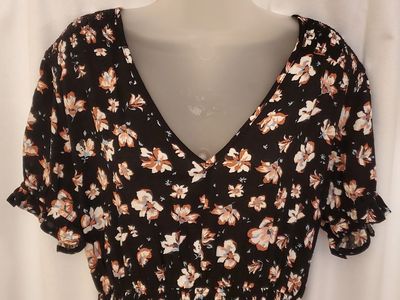 American Rag Cie Floral Dress, New with Tags, Size Junior Large