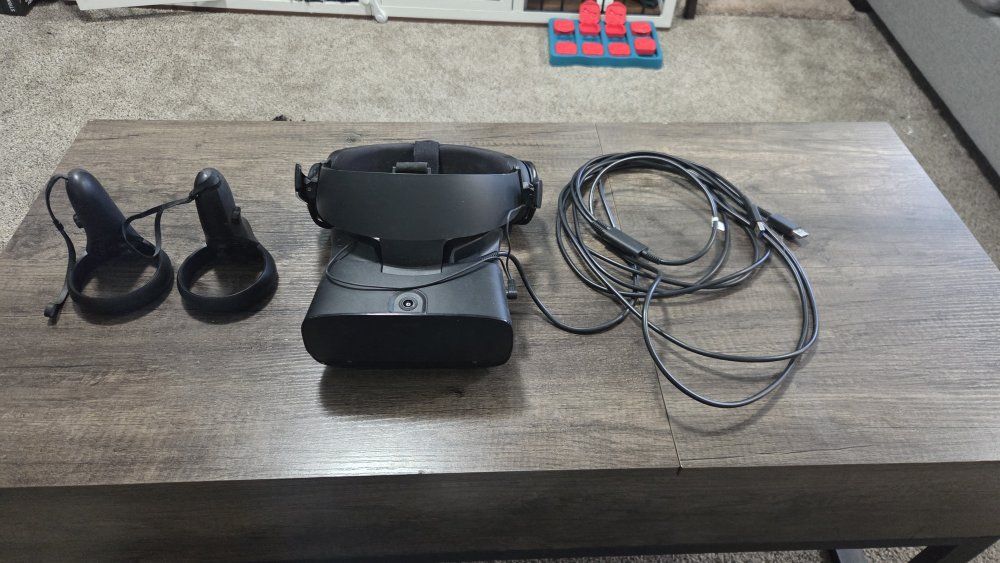 Oculus Rift S VR Headset with Touch Controllers and Cable