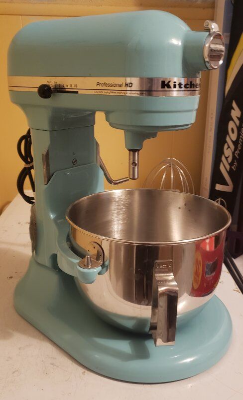 2017 Kitchenaid professional HD stand mixer
