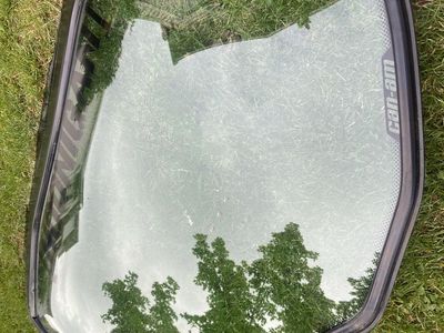 Can an x3 OEM windshield