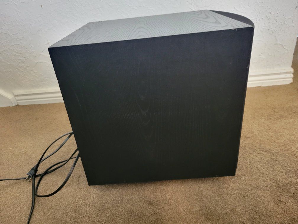Main image 6