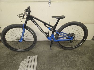 2023 Intense Sniper FRO Medium XC Bike