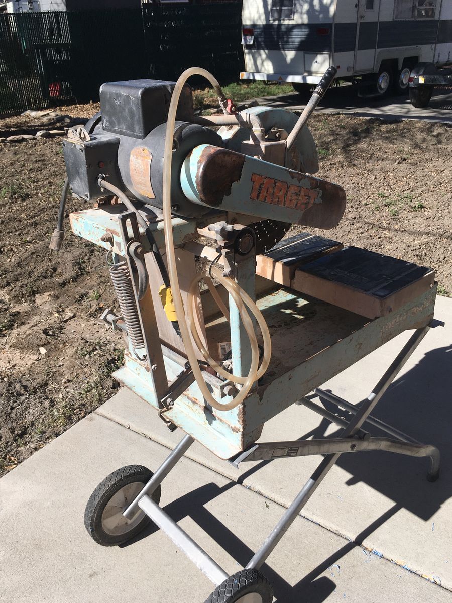 Target brick saw