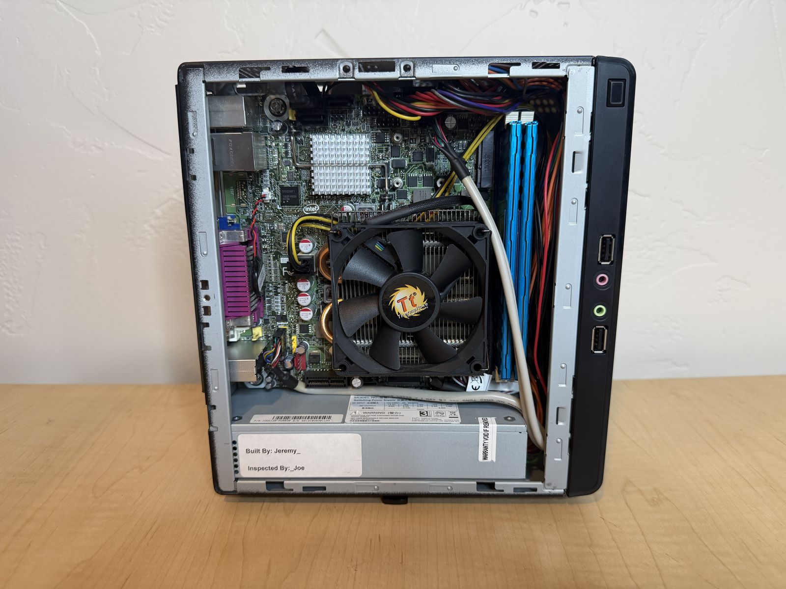 Mini Desktop Computer with core i3 CPU and Windows 10