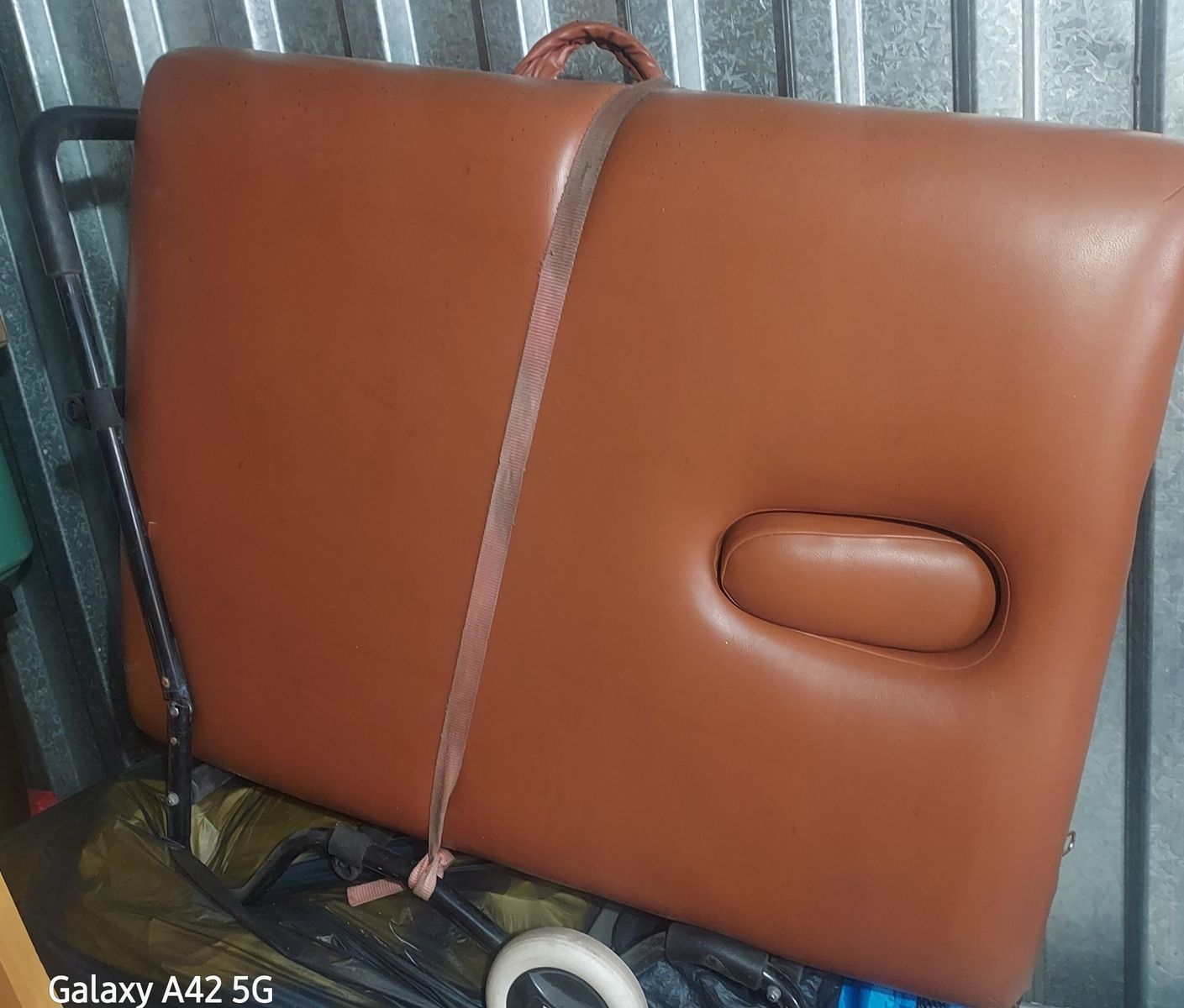 Massage table with cart