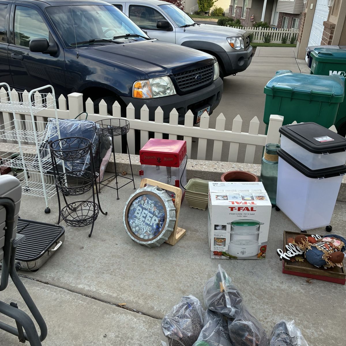 Main image 6