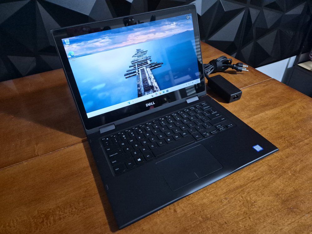 Dell Latitude 3390 2 in 1 I5-8350u 256GB SSD 8GB Win 11 Pro-Touchscreen. Excellent Conditions!