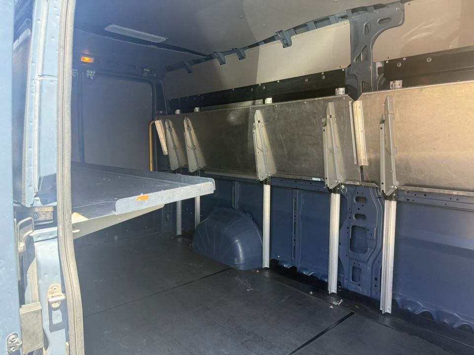 Main image 28