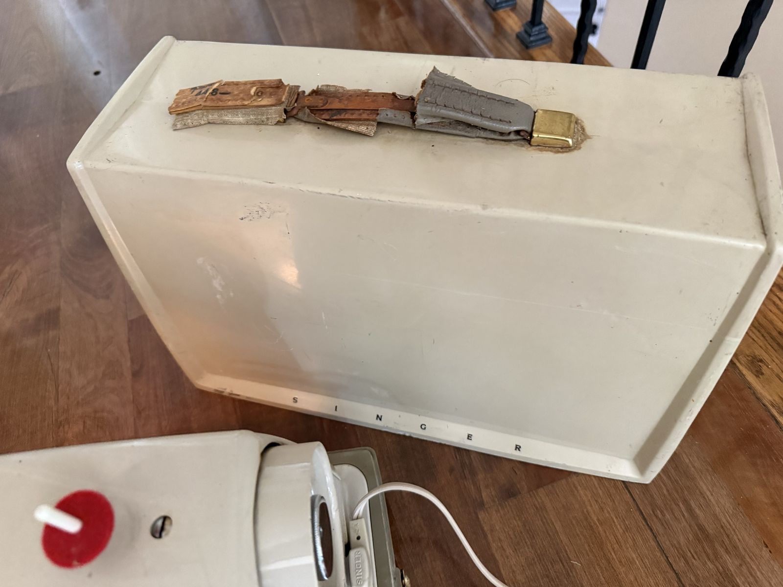 Main image 6