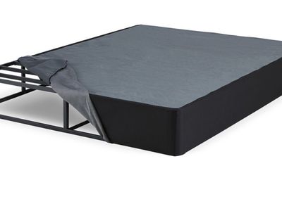 Like New Ashley Furniture King Foundation