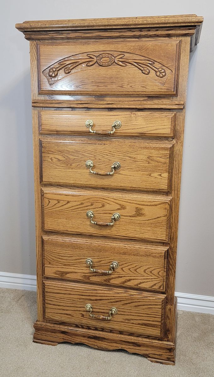 Beautiful Vintage Solid Oak Lingerie Dresser