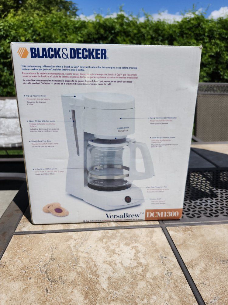 Black & Decker VersaBrew DCM1300 12-Cup Coffeemaker - White
