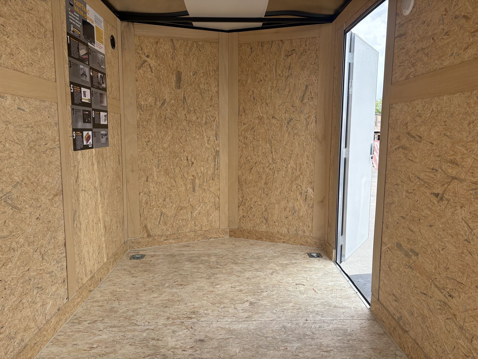 Main image 6