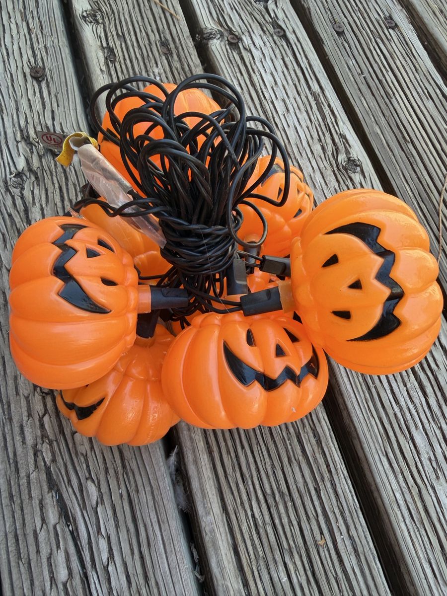 Vintage Halloween Pumpkin String Lights - Spooky Jack-o'-Lantern Decor
