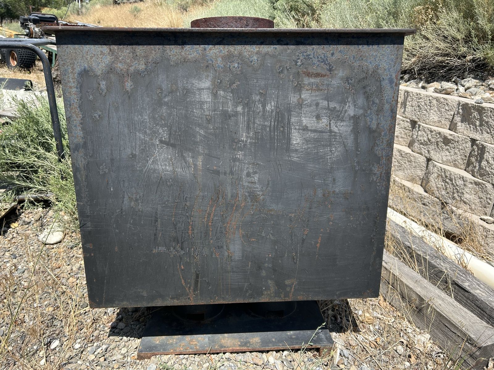 Main image 3
