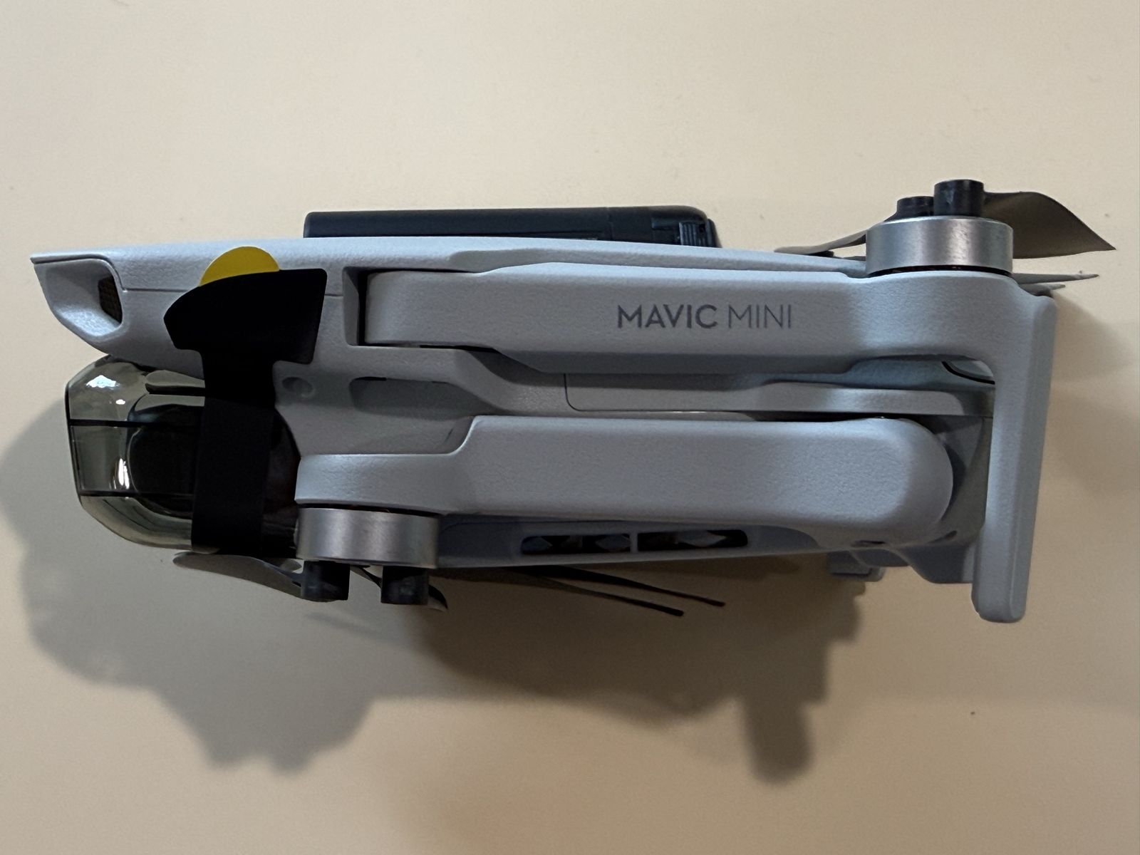 Main image 3