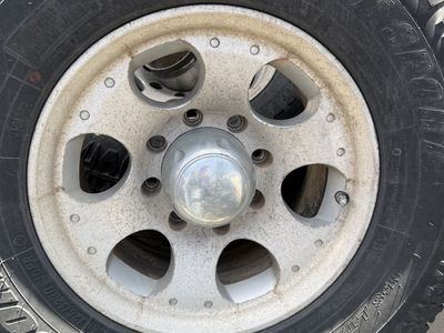 Set Of 4 285/75/r16's