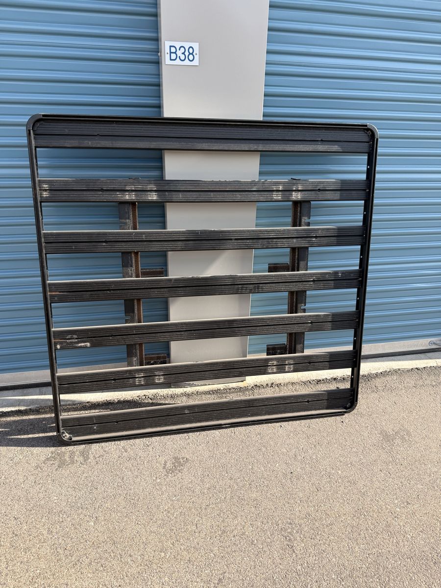 Front runner rack
