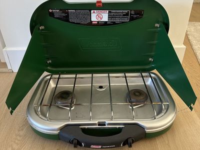 Coleman Perfectflie2-Burner Camping Stove