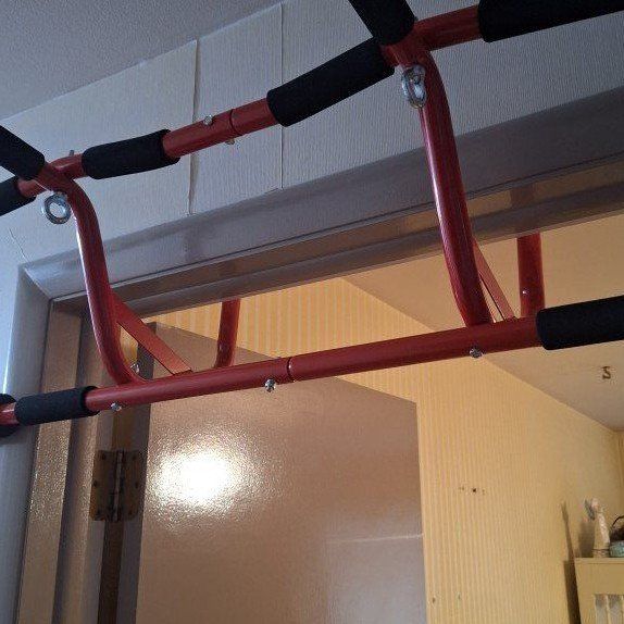 Go Fit pull up/chin up bar
