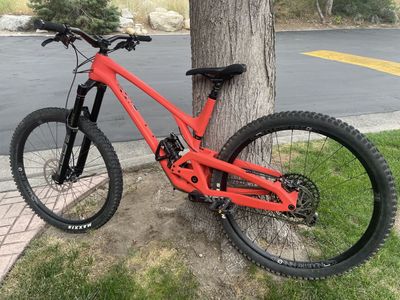 2023 Evil Wreckoning Large | X01 | Zeb Ultimate | Industry Nine | Excellent Condition