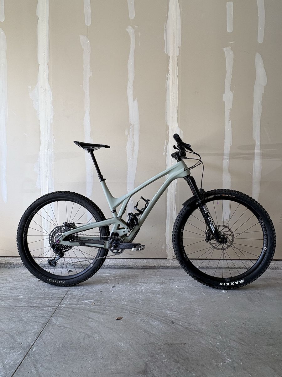 Evil Following V3 XL