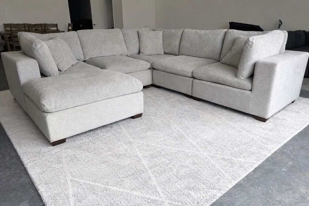 COSTCO GRAY MODULAR CLOUD SECTIONAL SOFA COUCH