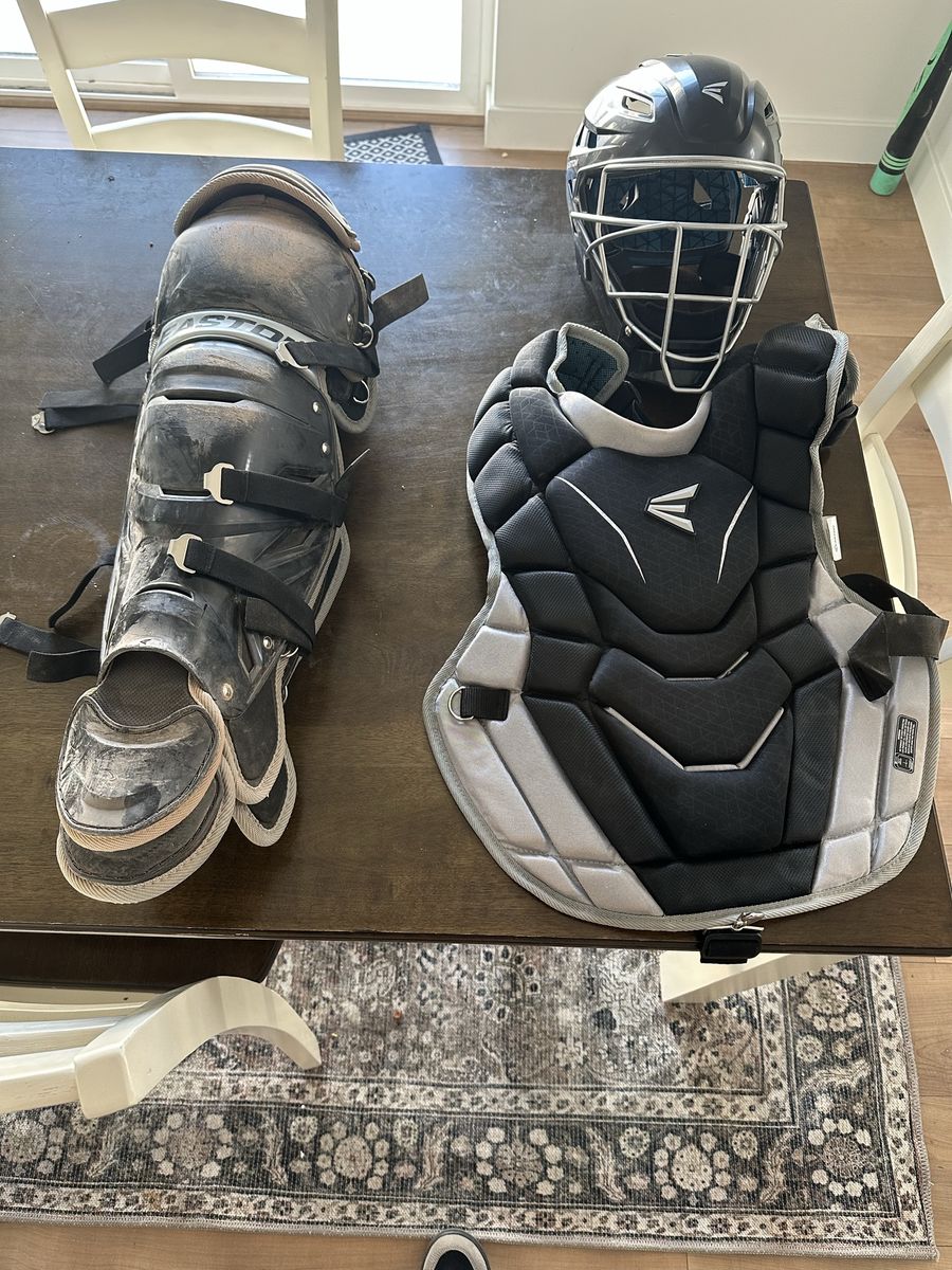 Easton Men's Catchers Set